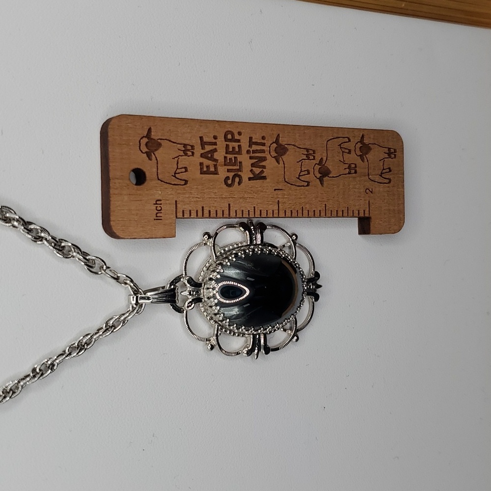 Vintage Whiting & Davis Silver Pendant - Picture 5 of 6